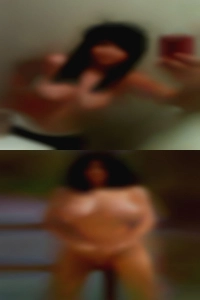 Sexy bald naked woman!